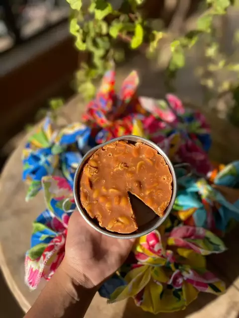 Pé De Moleque Na Marmita