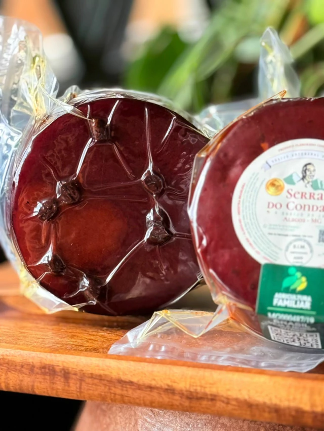 Queijo Do Jayr Banhado No Café